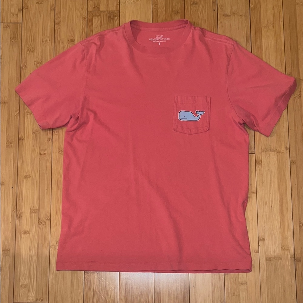 Vineyard Vines Men's Coral T-Shirt